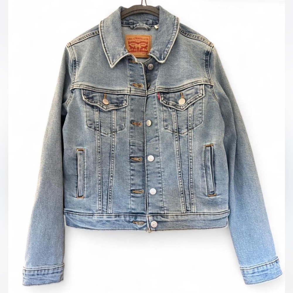 Levi's Light Blue Denim Jacket NWOT